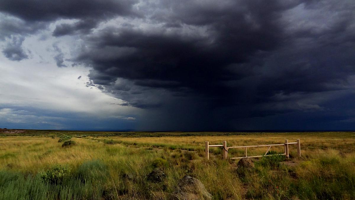 Travel Photography: Storm over Arizona
